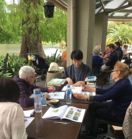 3 group at table Dec 2018